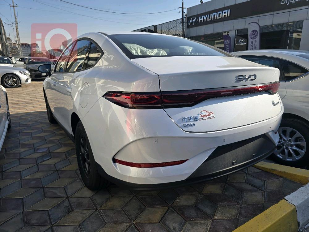 بي واي دي Qin Plus